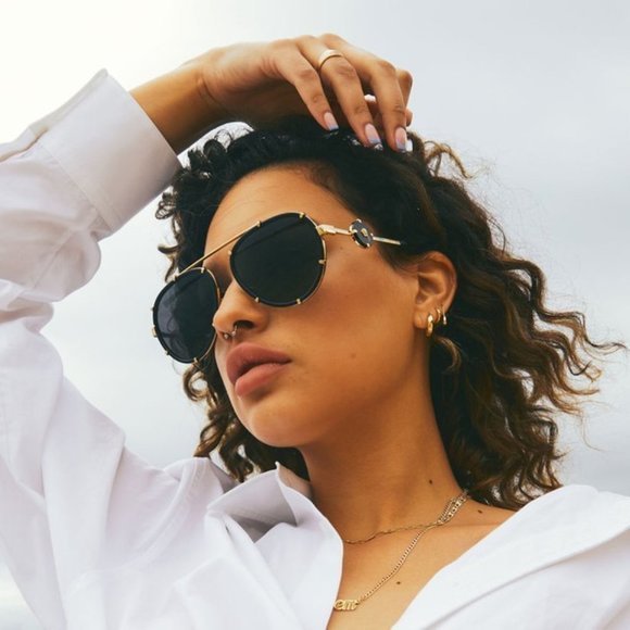 NEW Versace VE2232 143887 Black Gold Unisex Pilot Sunglasses - Picture 8 of 13